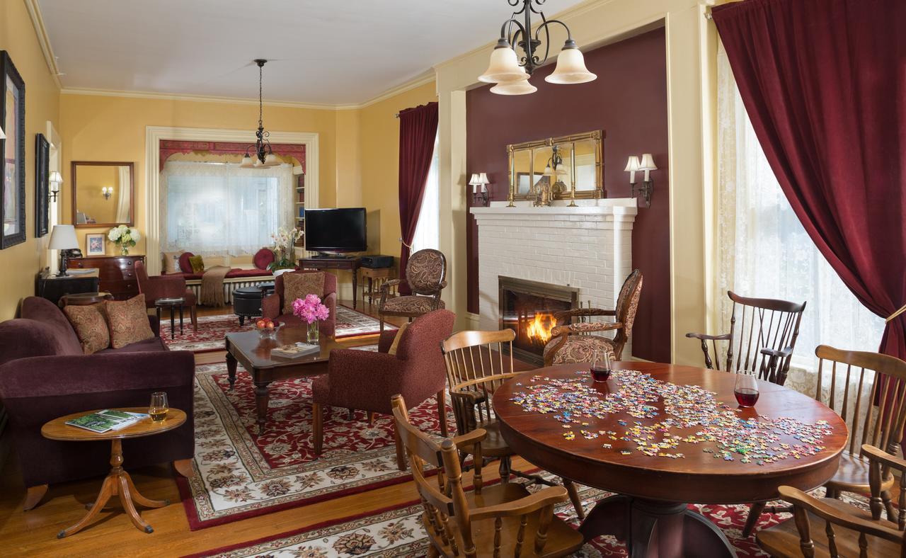Rockland Talbot House Bed & Breakfast Bagian luar foto